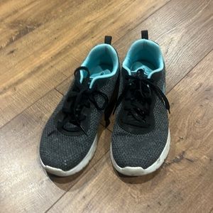 Skechers sneakers sz 8.5
